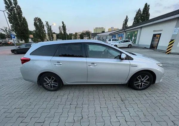 toyota auris warszawa Toyota Auris cena 43900 przebieg: 285000, rok produkcji 2014 z Warszawa